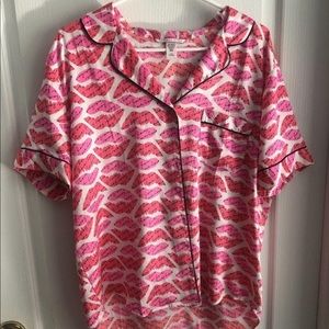 VS Pajama Top Button Up